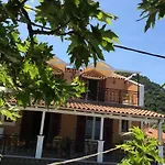 Vanessa * Poros (Kefalonia)